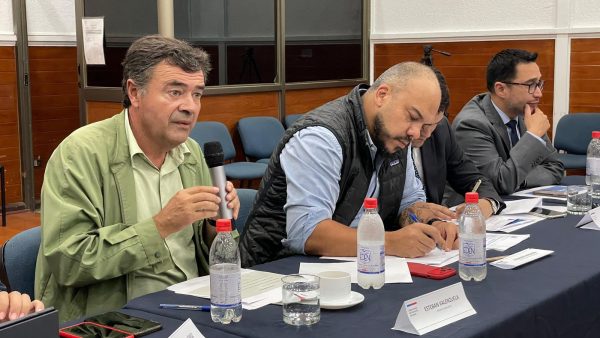 Ministro Valenzuela y Subsecretario Vergara lideran reunión para prevenir delitos en el sector agrícola junto a gremios en O´Higgins